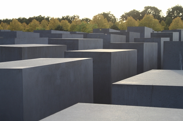323 Holocaust monument.JPG